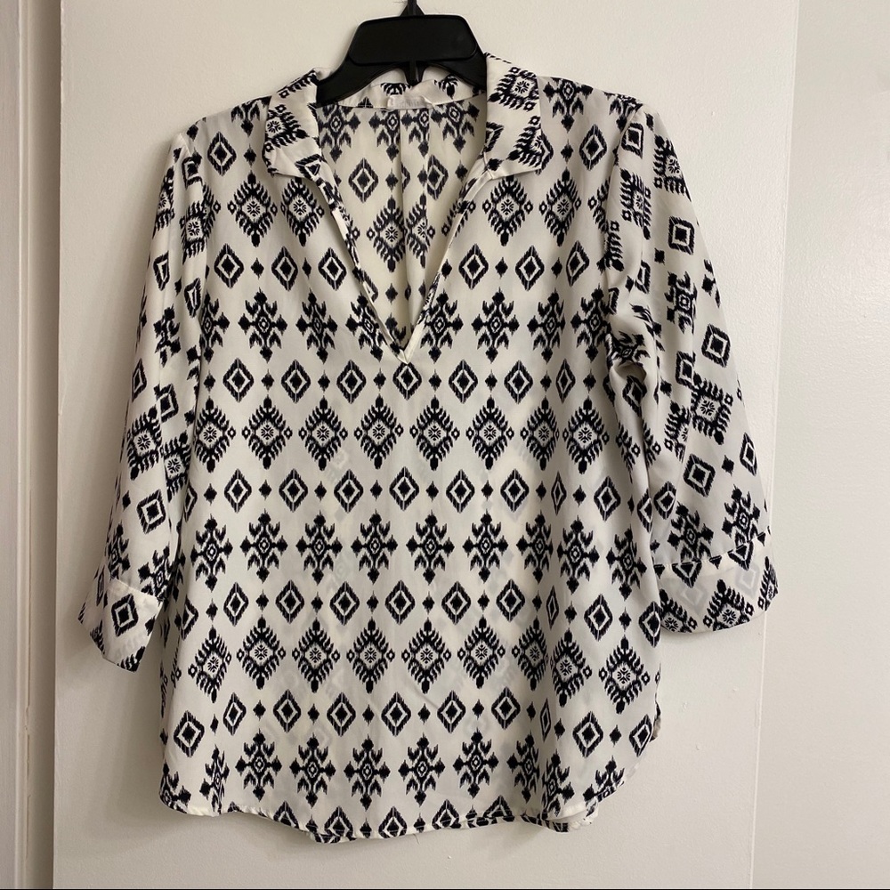 Gorgeous Patterned 3/4 Sleeve Top